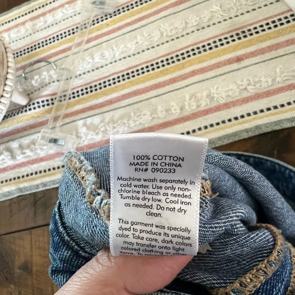 Pacsun Jean Skirt With Zipper In Front - Picture 6 of 7